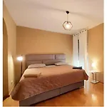 Апартаменты Beautiful Apartment, By Foot