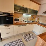 Beautiful Apartment, By Foot Split