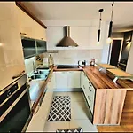 Apartamento Beautiful Apartment, By Foot Split