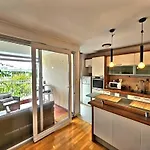 Beautiful Apartment, By Foot Сплит