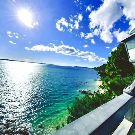 Beautiful Apartment, By Foot شقة