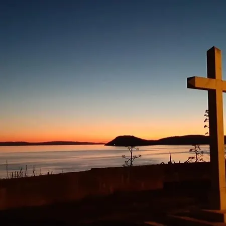 Beautiful Apartment, By Foot *