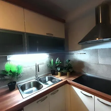 Beautiful Apartment, By Foot
