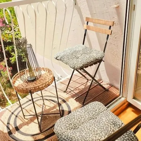 Beautiful Apartment, Close To *