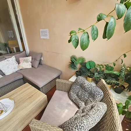 Beautiful Apartment, By Foot Apartment Split