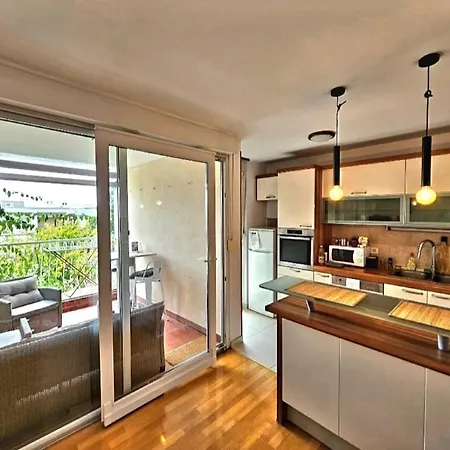 Beautiful Apartment, By Foot 斯普利特