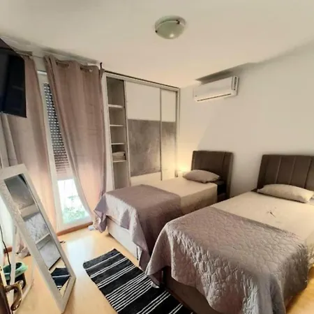 شقة Beautiful Apartment, By Foot سبليت