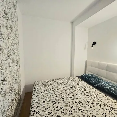 شقة Beautiful Apartment, By Foot