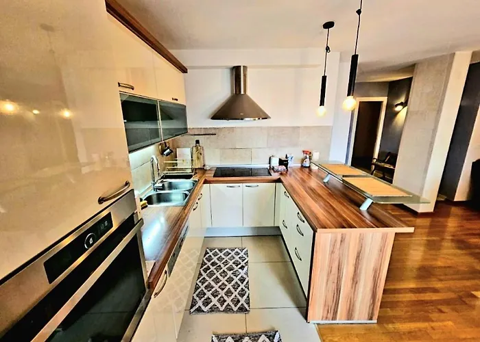 Beautiful Apartment, By Foot * Split