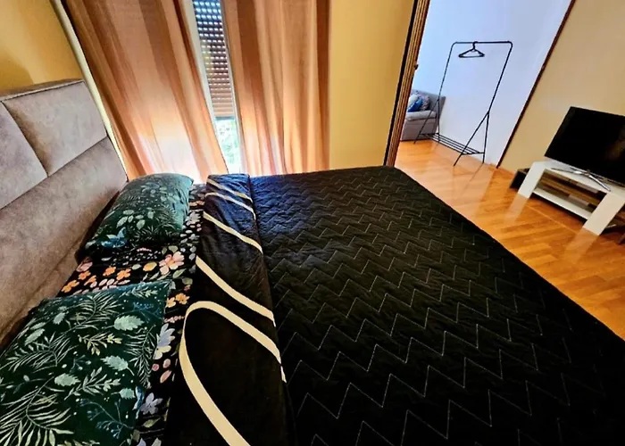 Beautiful Apartment, By Foot Lägenhet *