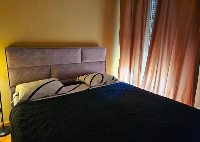 Διαμέρισμα Beautiful Apartment, By Foot