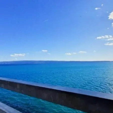 Lägenhet Beautiful Apartment, By Foot